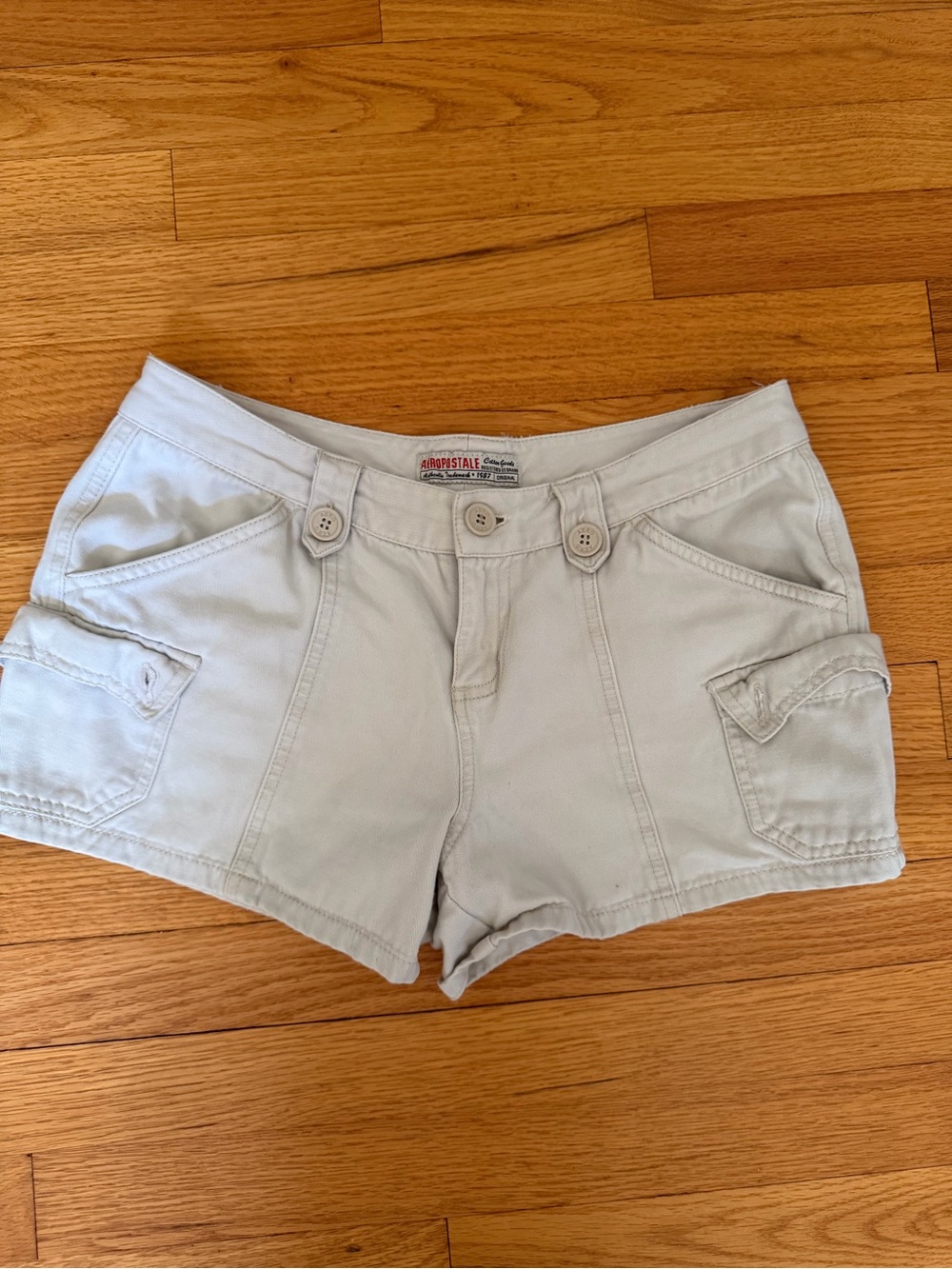 Aeropostale Women's Light Taupe Cargo Shorts
